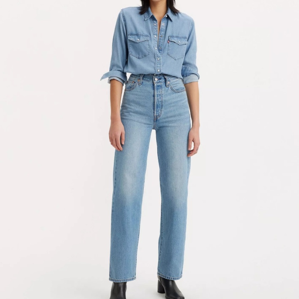 Levi’s Ribcage Straight Jeans